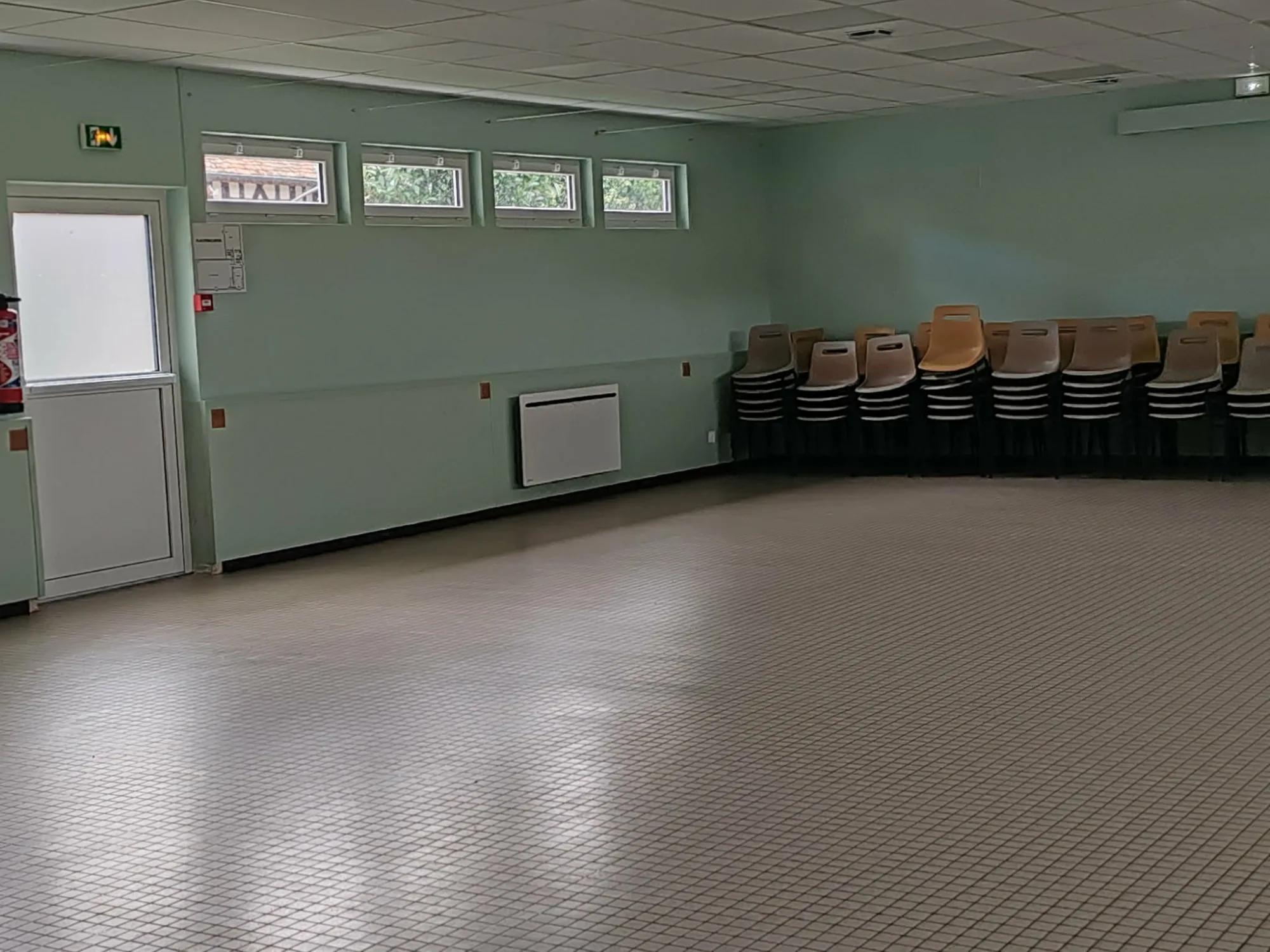À LOUER – LOCAL POUR PROFESSIONNELS DE SANTÉ OU PARAMÉDICAUX – 155 m² — photo 3