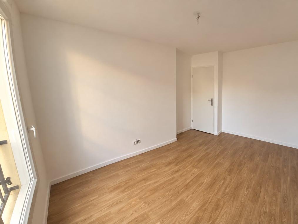 Cabinet paramédical 11 m² – Temps plein – Charges comprises — photo 2