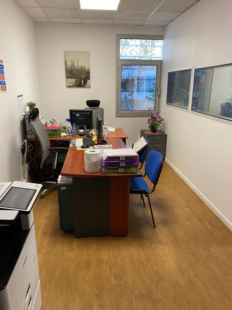 BUREAU PROFESSIONNEL A LOUER A BOBIGNY - DIRECT PROPRIETAIRE — photo 2