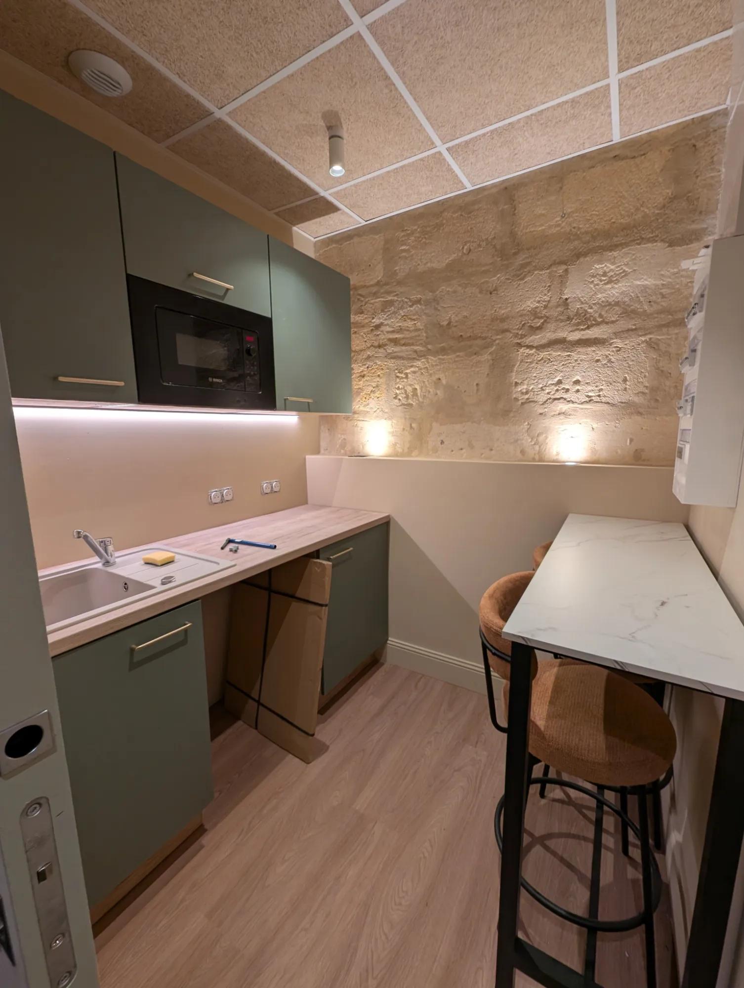 Sous-location cabinet meublé – Bordeaux Chartrons — photo 3