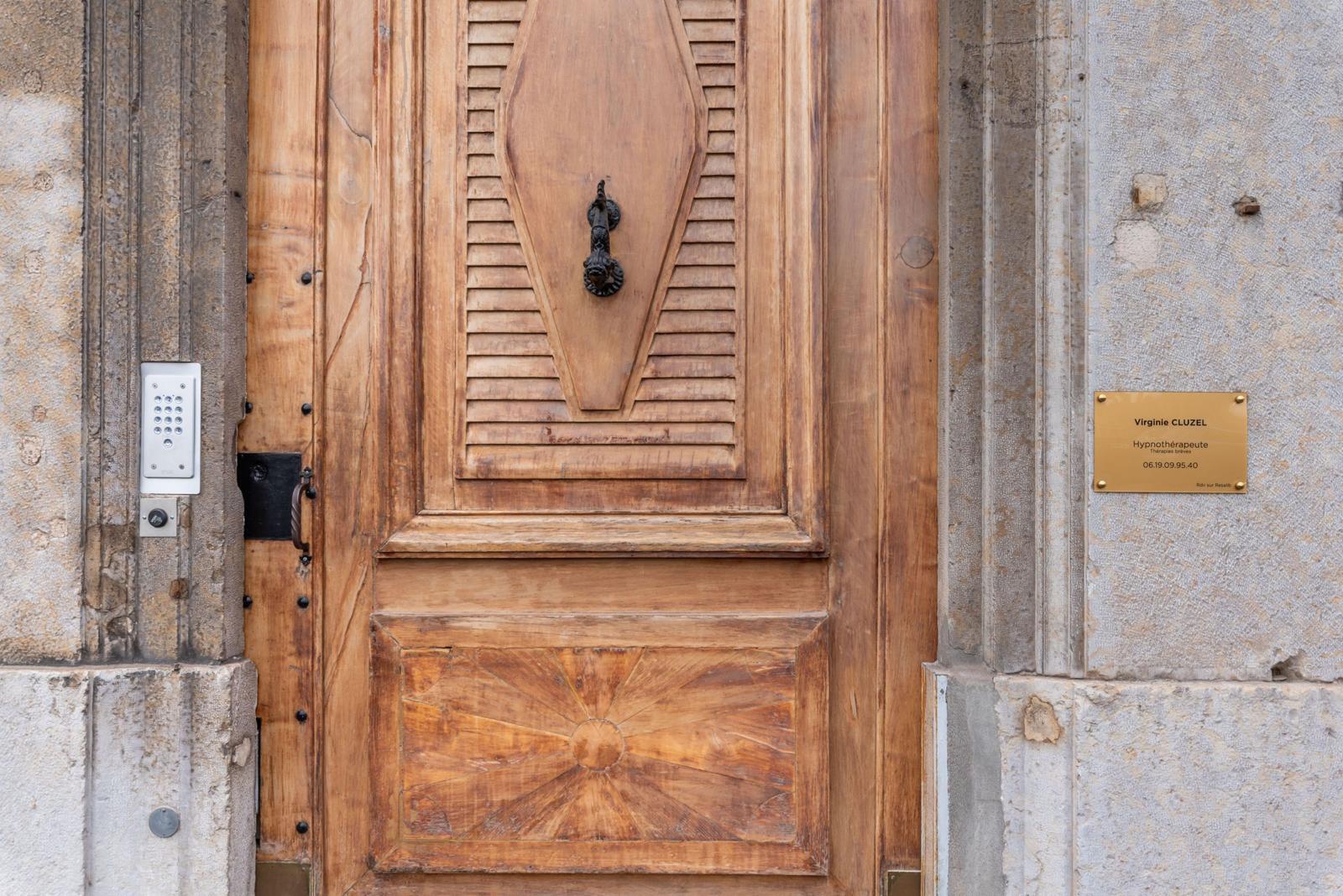 Location Cabinet meublé Vieux Lyon — photo 4