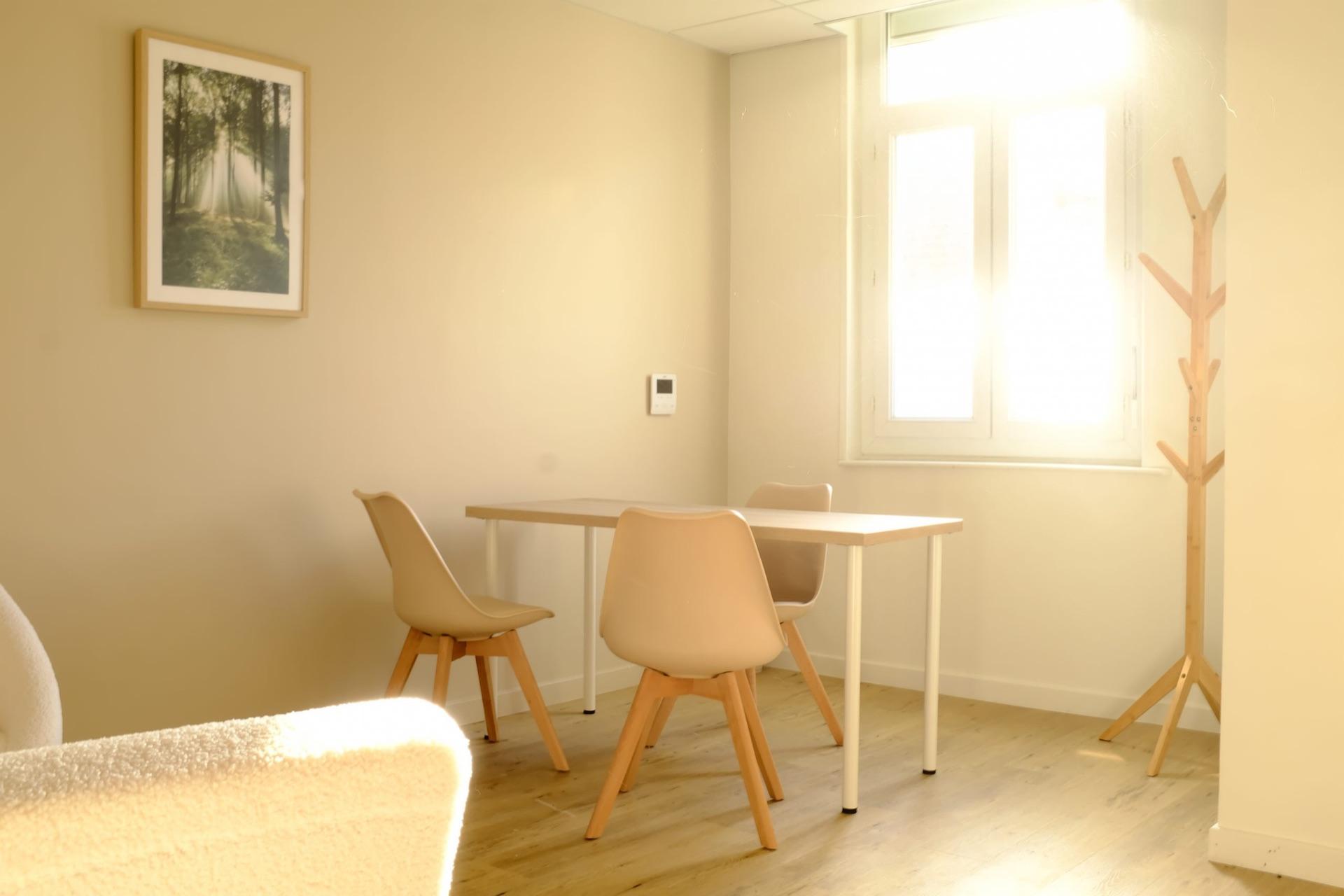 LOCATION D’ESPACES PROFESSIONNELS À CARVIN – 500 € CC — photo 3