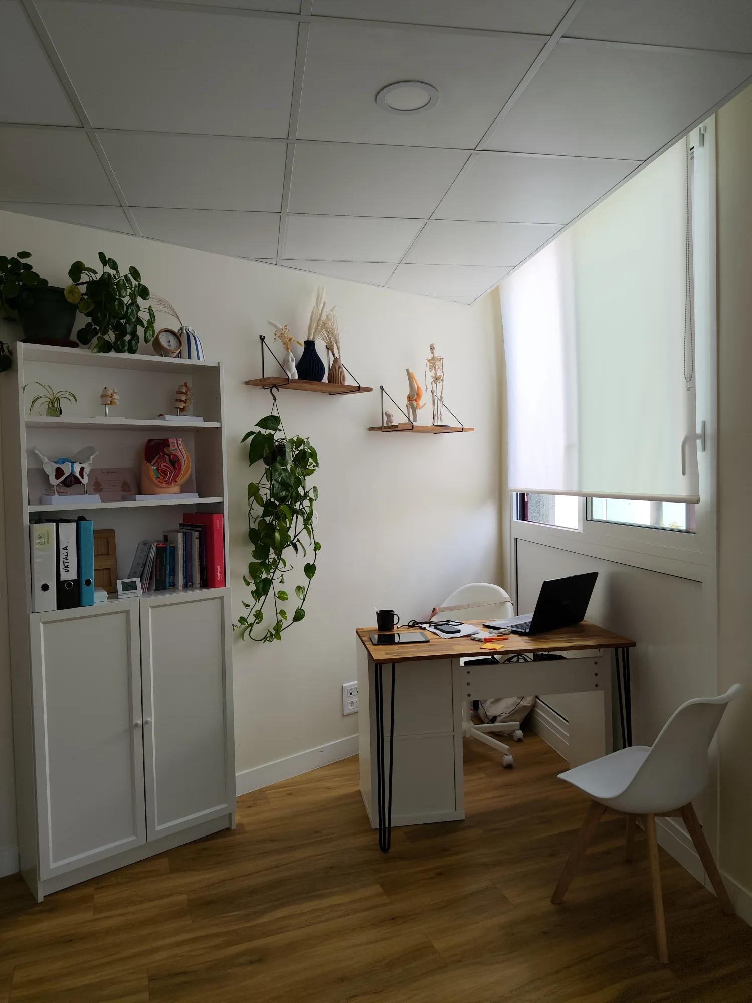 Salle à louer de 16 m², disponible le vendredi (et éventuellement le samedi). — photo 2