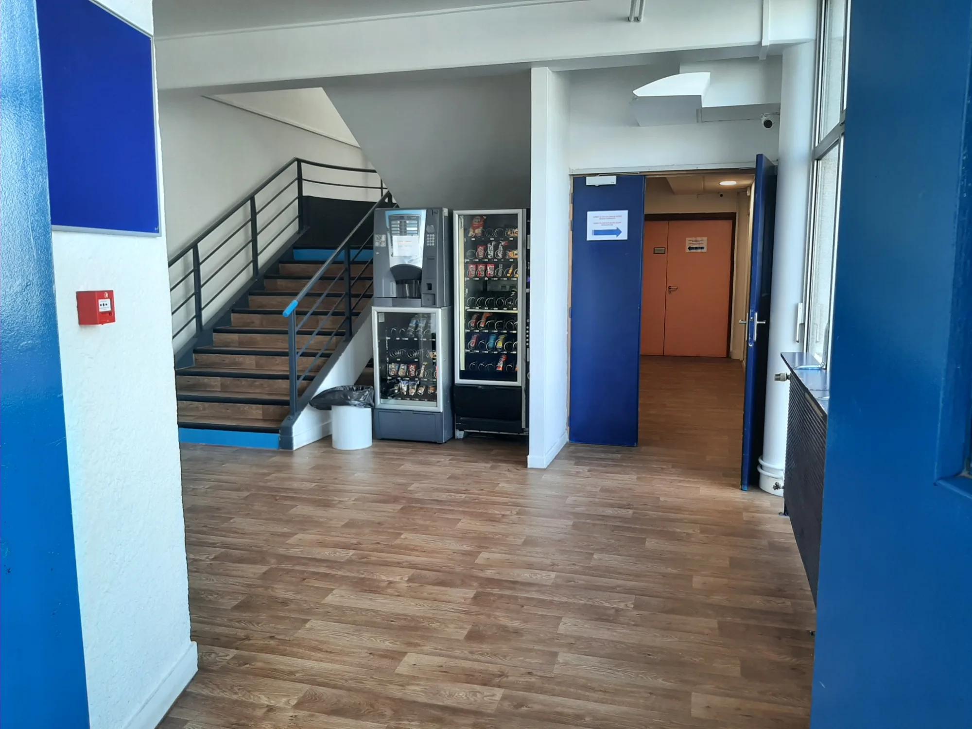 BUREAU PROFESSIONNEL A LOUER A BOBIGNY - DIRECT PROPRIETAIRE — photo 3