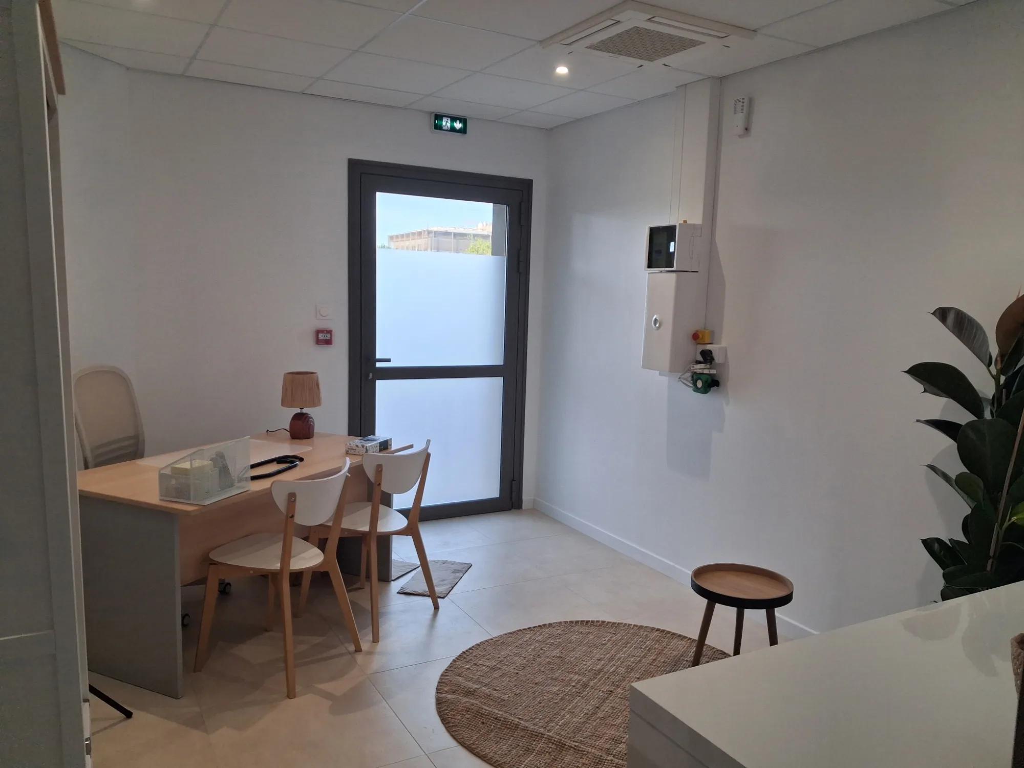 Cabinet neuf à partager sur Carpentras — photo 1