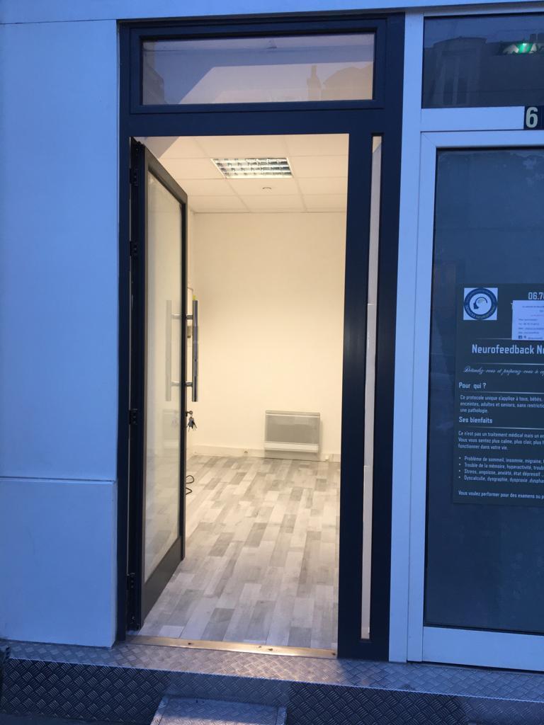 Local en pignon sur rue à Asnières-sur-Seine — photo 1