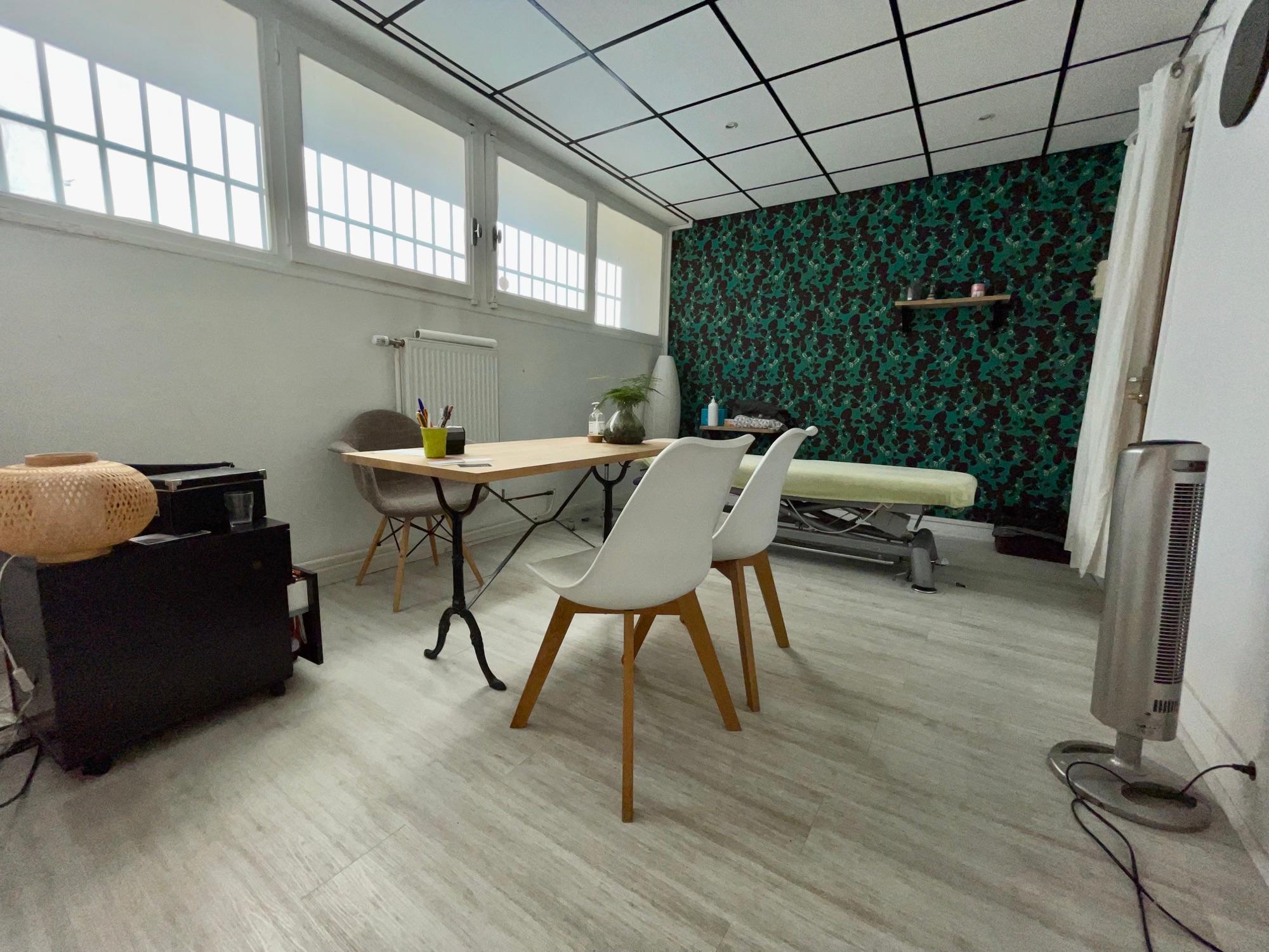 Cabinet de 128 m² à Villeurbanne — photo 1