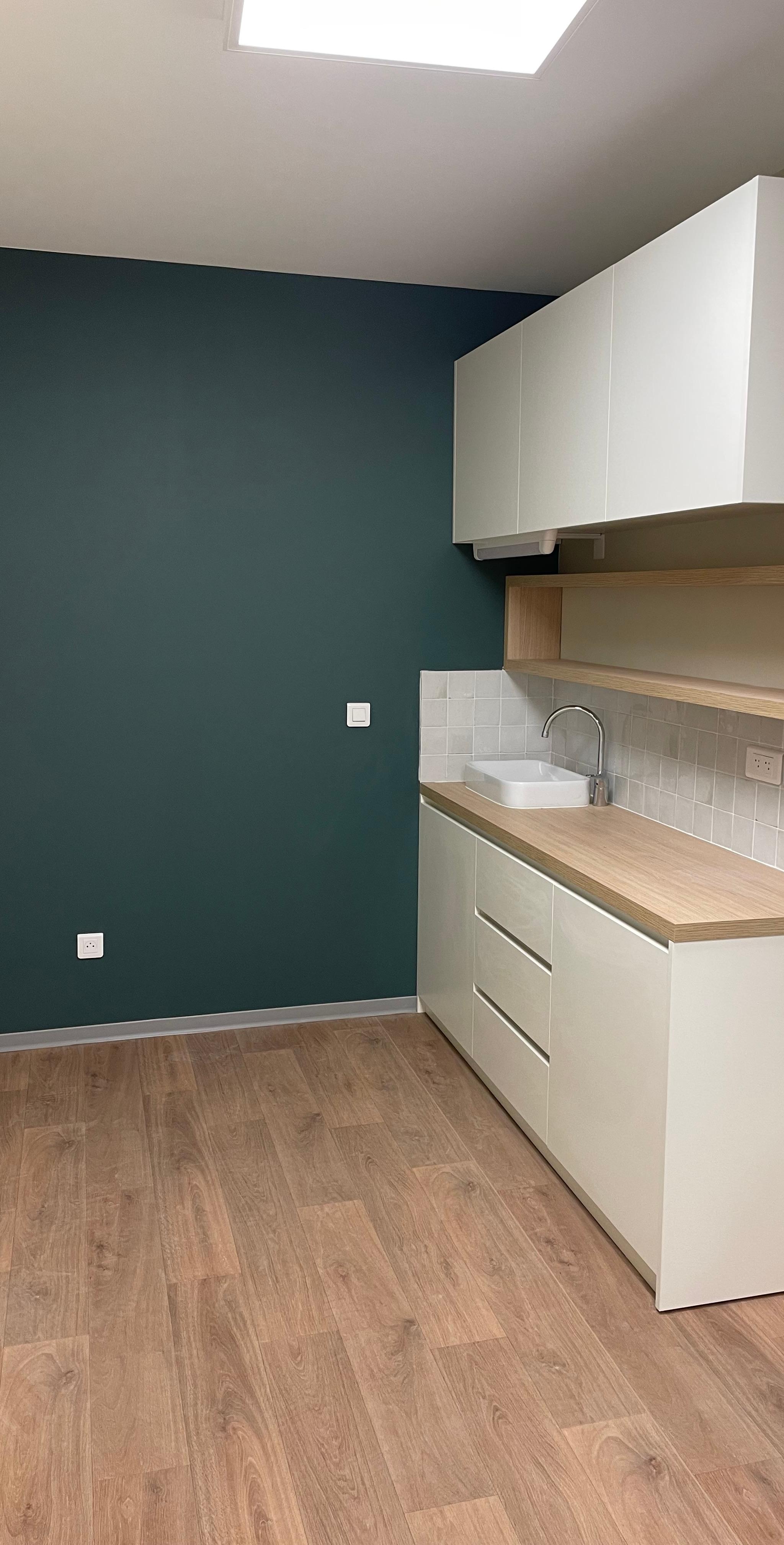 Cabinet médical de 17 m² dans un centre, La Cadière-d'Azur — photo 1