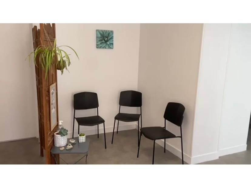 Salle près du centre hospitalier à Argentan — photo 1