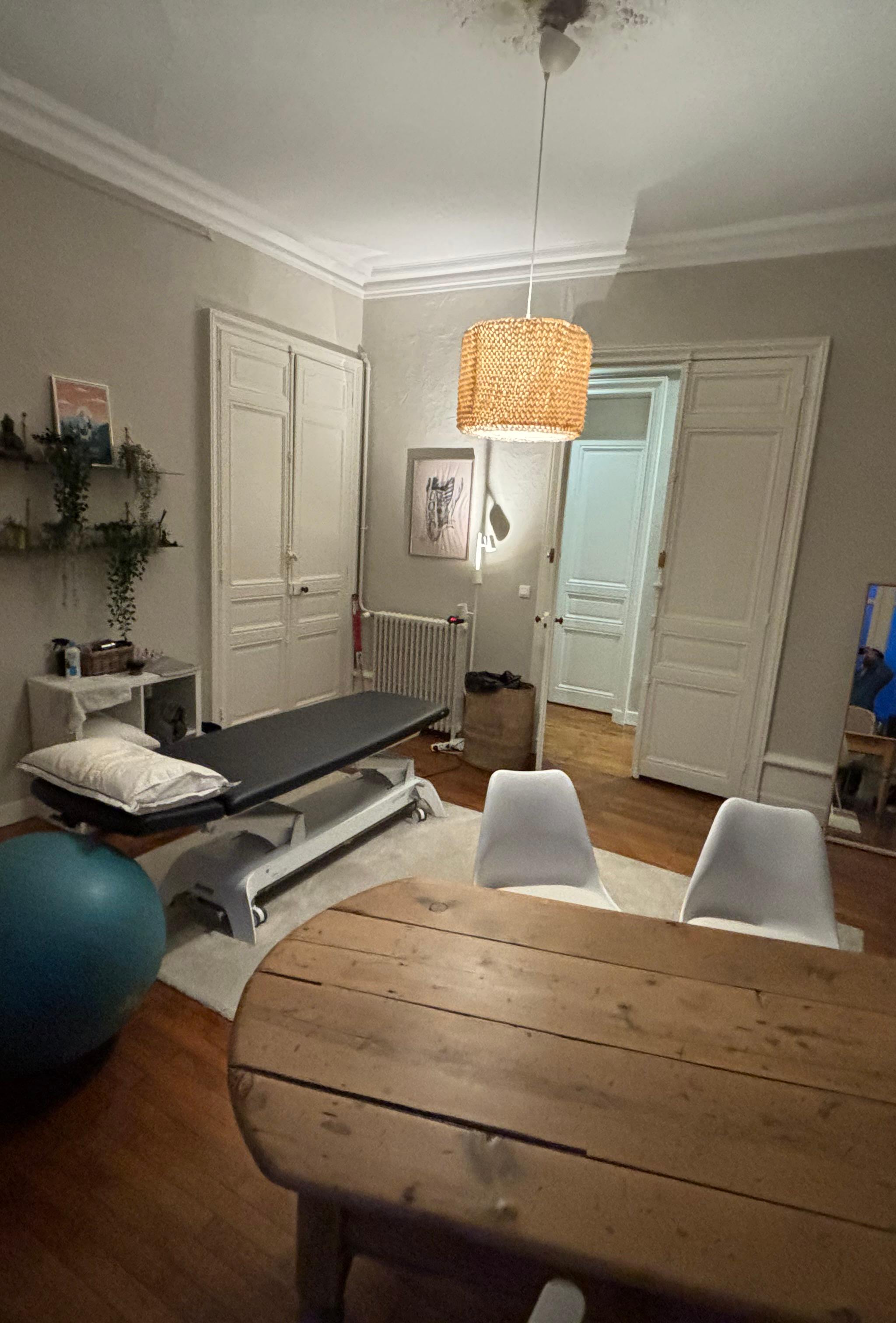 Six salles de consultation en immeuble haussmannien, Nantes — photo 1