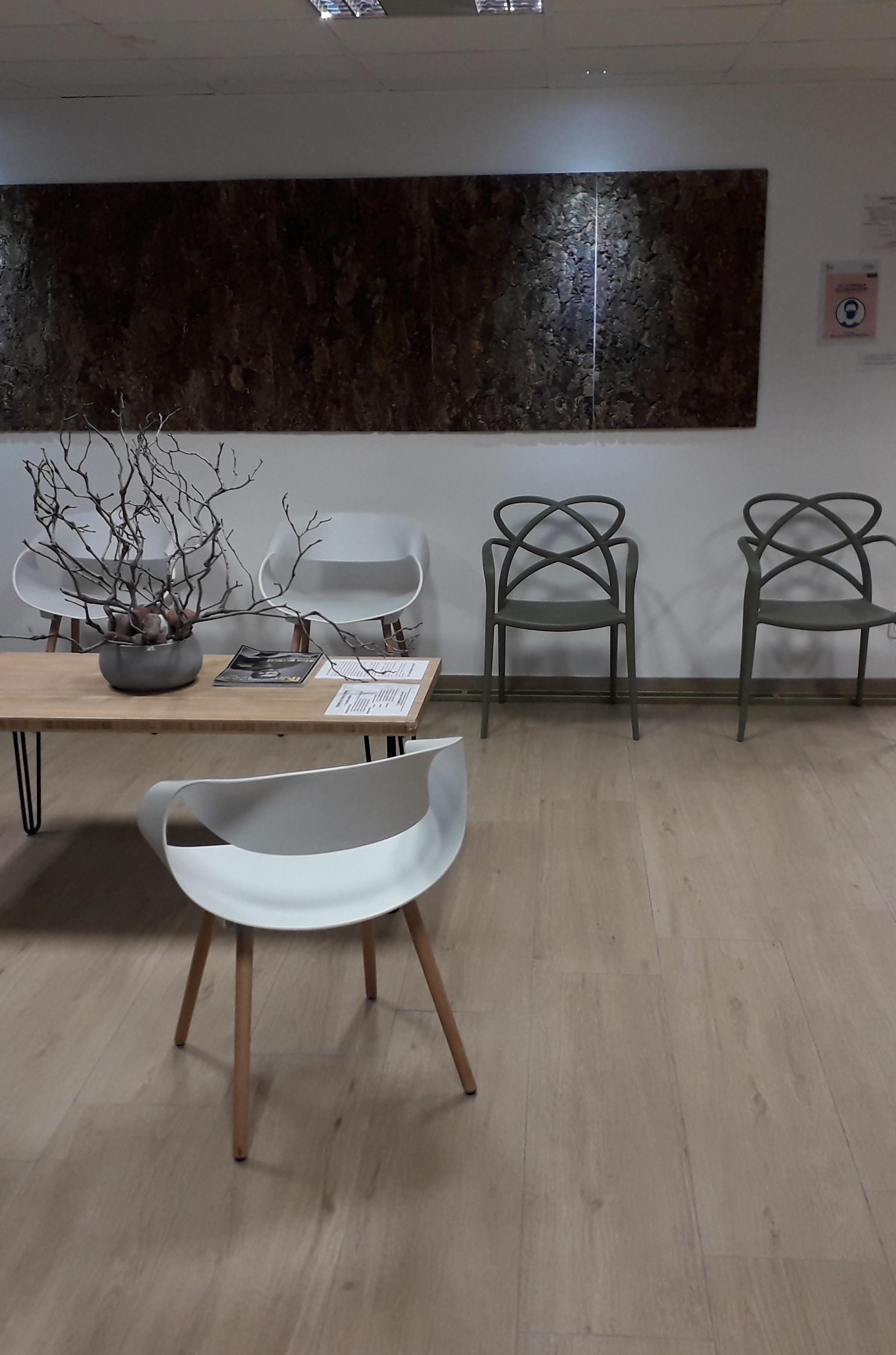 Place dans une maison médicale à Villeneuve-Loubet — photo 1