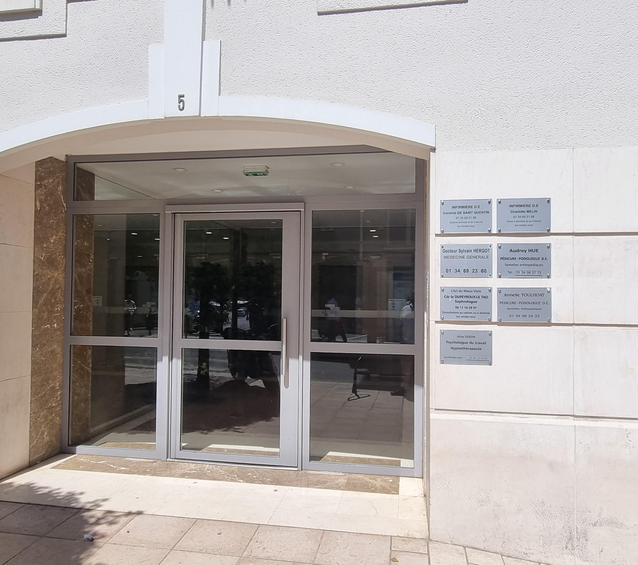 Pièce meublée en centre-ville, L'Isle-Adam — photo 1