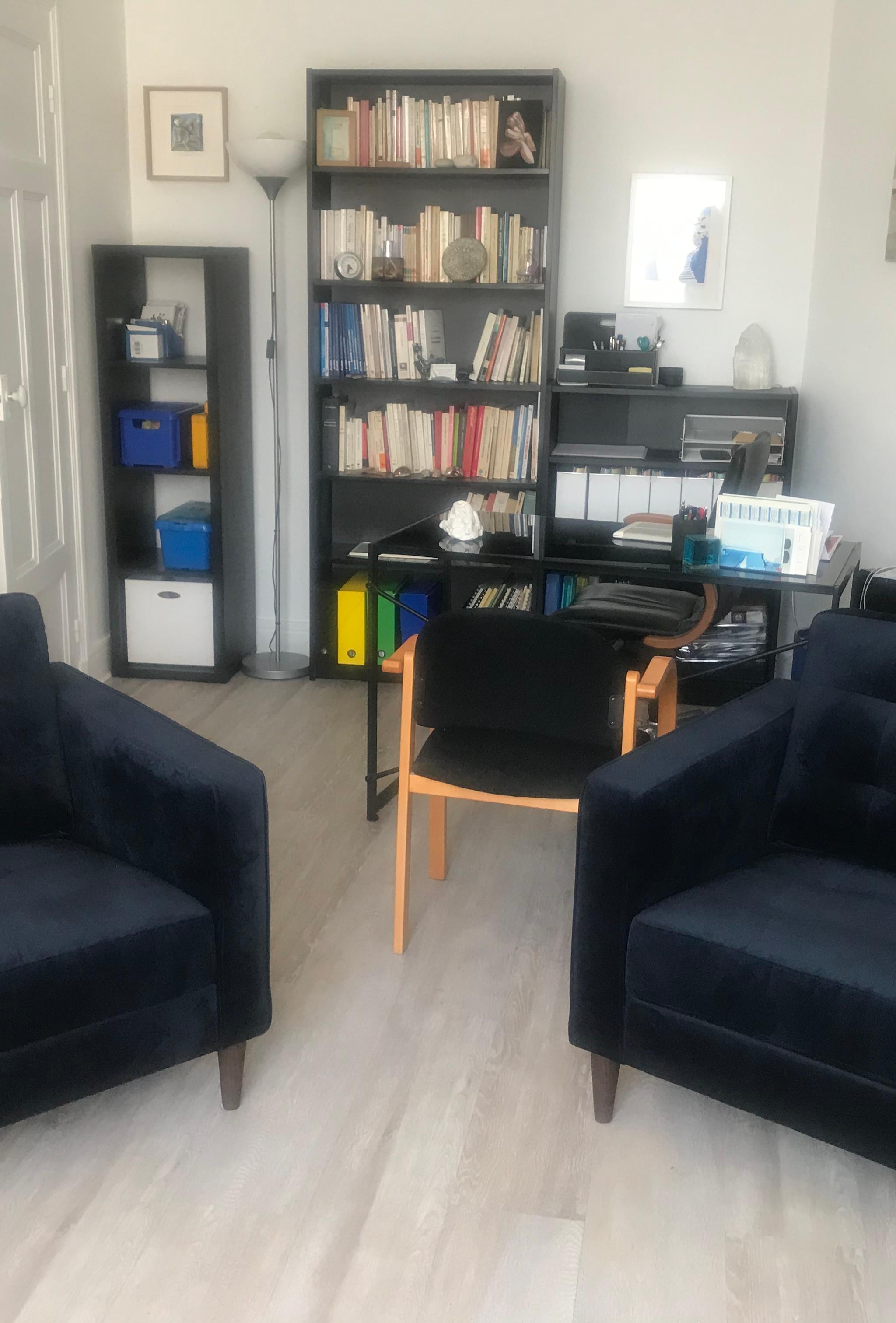 Cabinet à temps partiel de 42 m² à Vincennes — photo 1