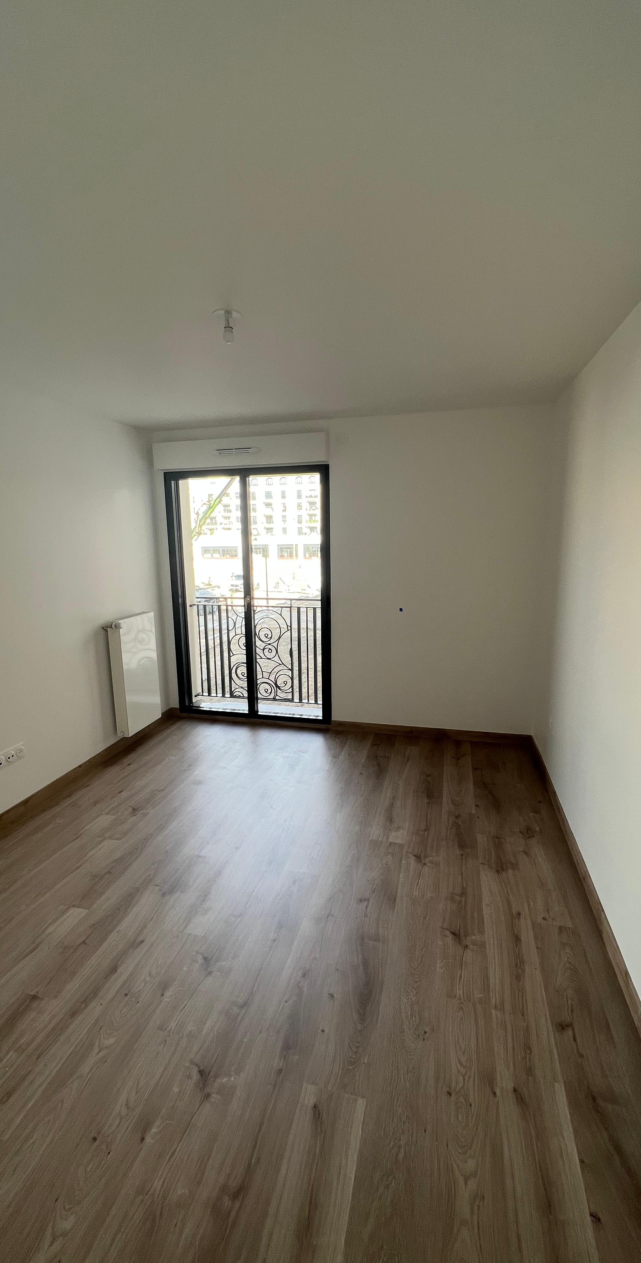 Cabinet à créer dans un immeuble neuf, Clamart — photo 1
