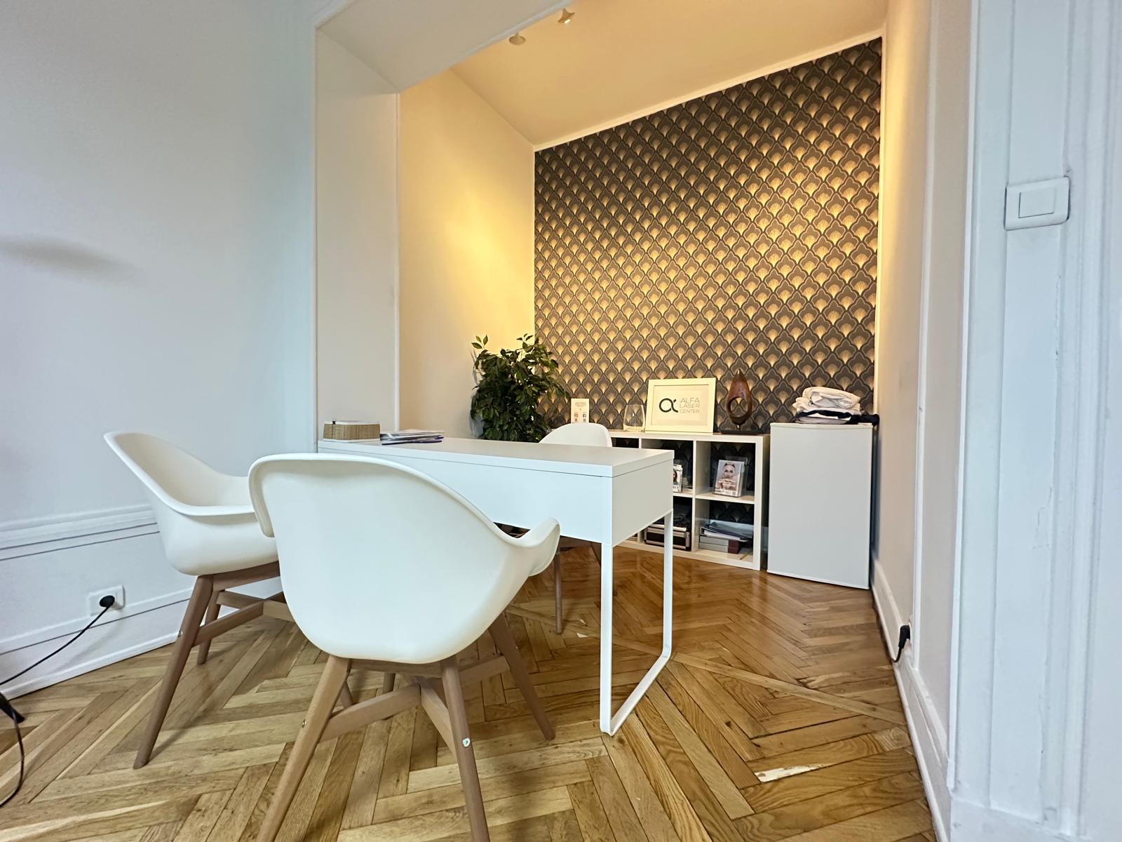 Cabinet de 80 m² à Lyon — photo 1